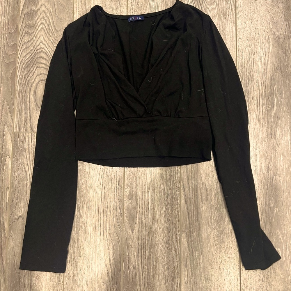 Urban planet black long sleeve v-neck crop top